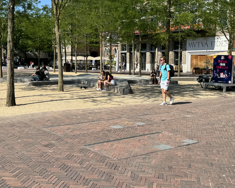 Groningen Grote Markt voorzien van PUTkasten